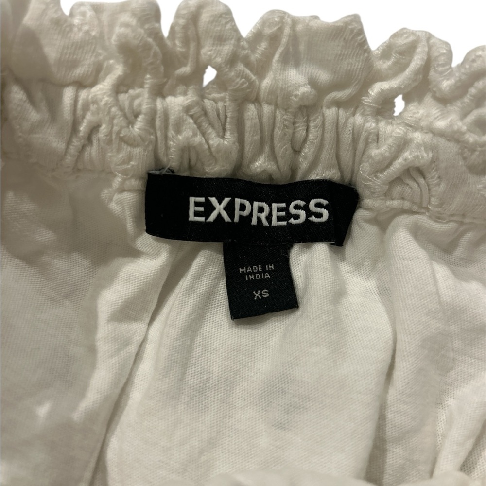 Express Ivory Ruffled Top - Picture 3 of 4